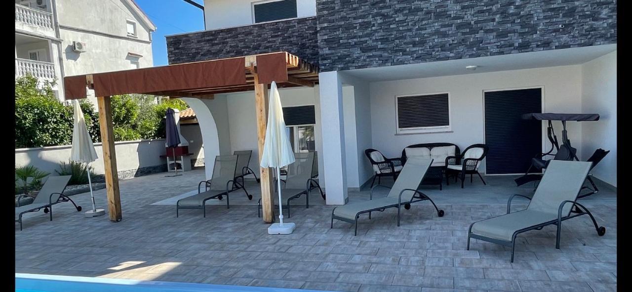 Villa Mira ***** Pinezici  Luaran gambar