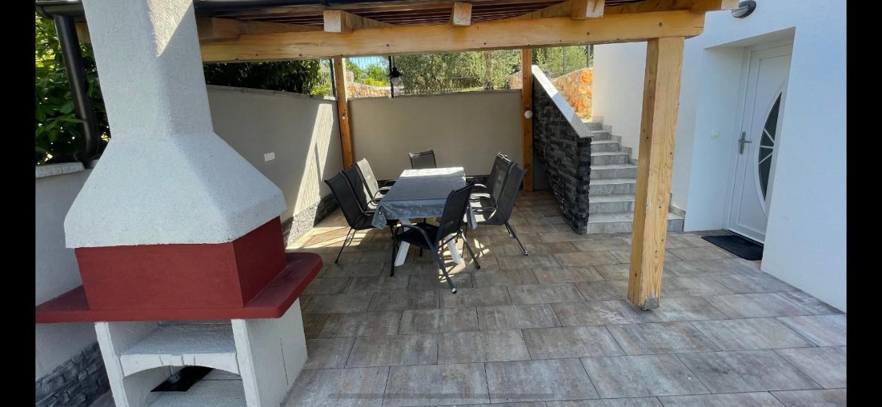 Villa Mira ***** Pinezici  Luaran gambar