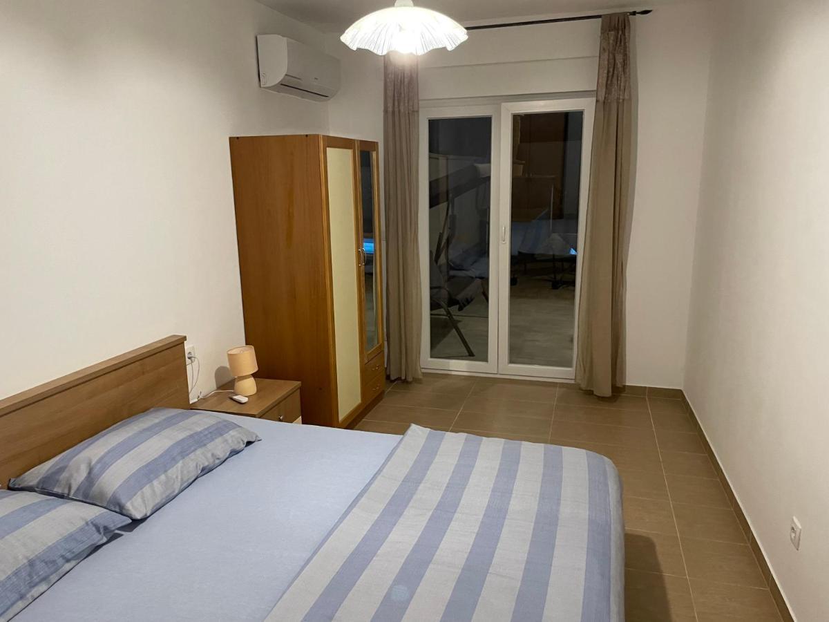 Villa Mira ***** Pinezici  Luaran gambar